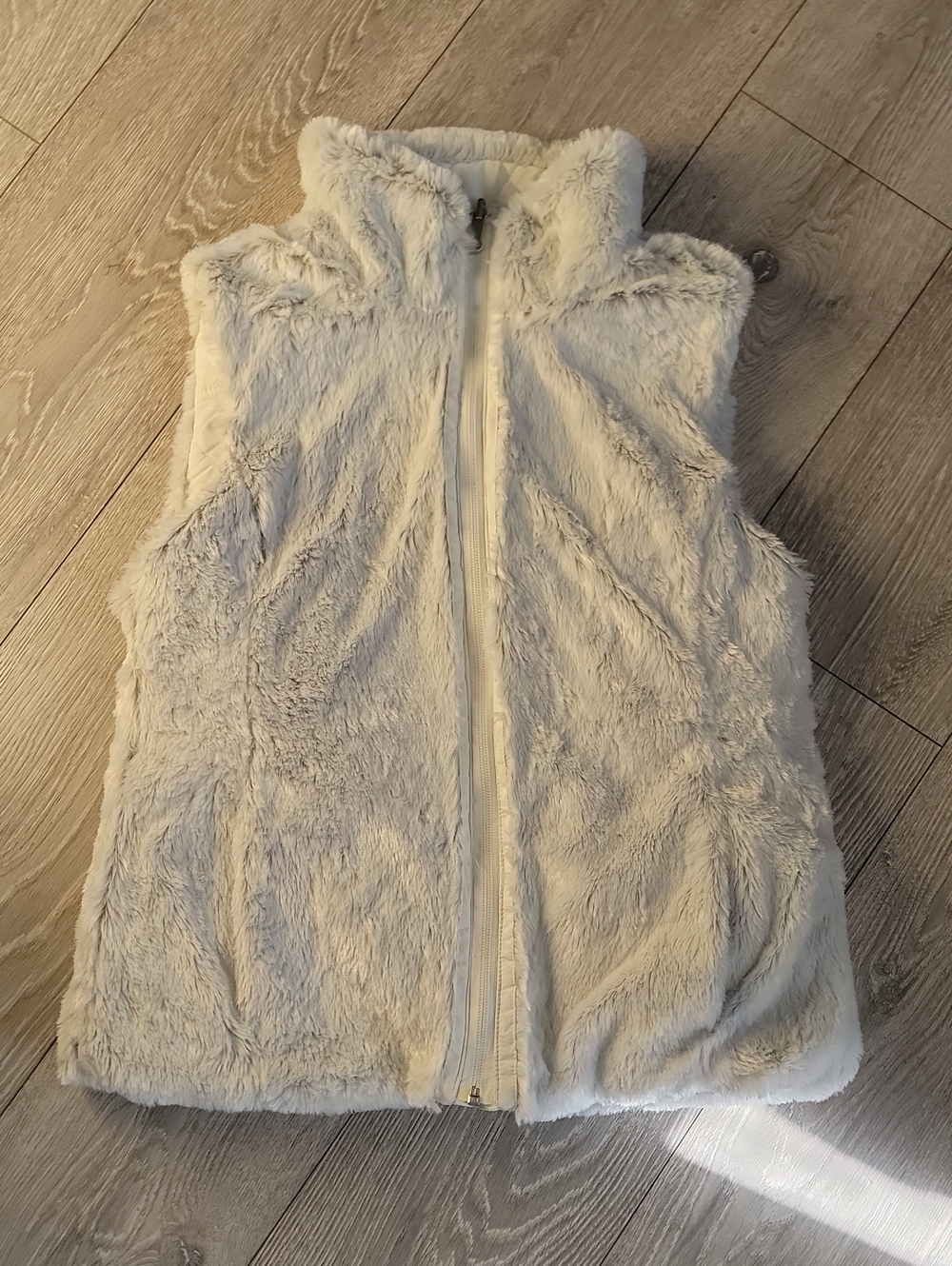 Weatherproof Reversible Vest - Picture 3 of 8